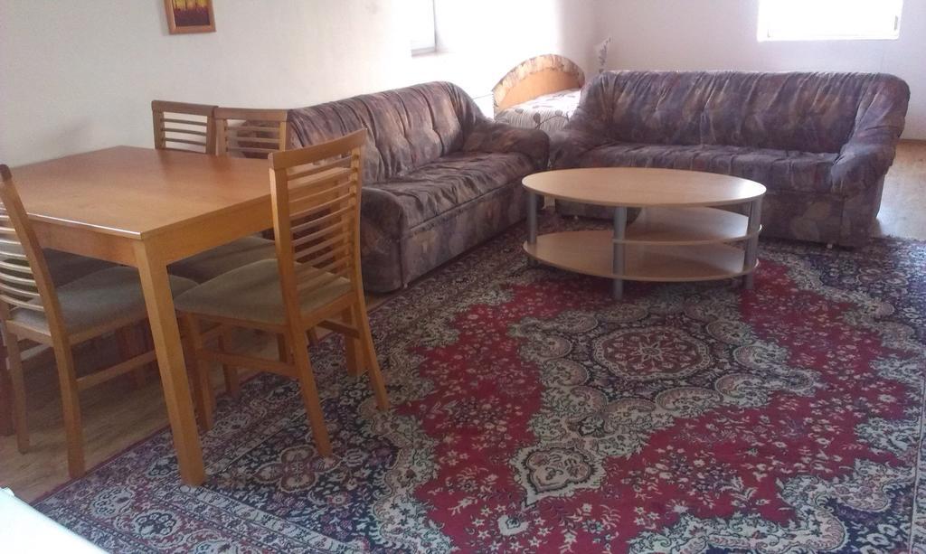 Pension Doctor Dvůr Králové nad Labem Ruang foto