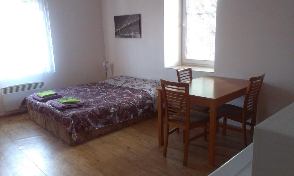 Pension Doctor Dvůr Králové nad Labem Ruang foto